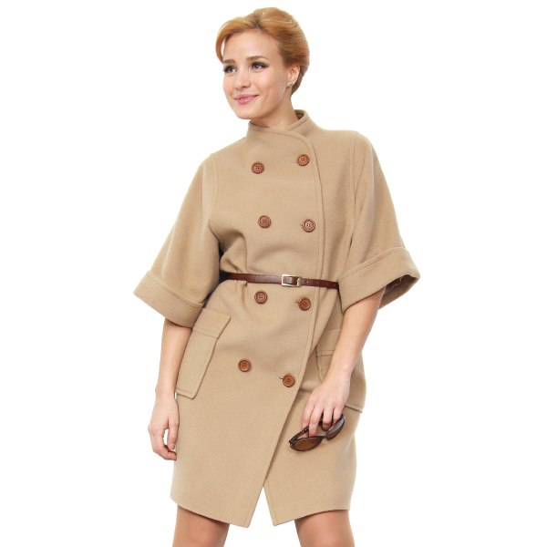 Вариант пальто с цельнокроеным воротом